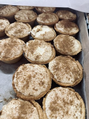 rotunda milktart minis