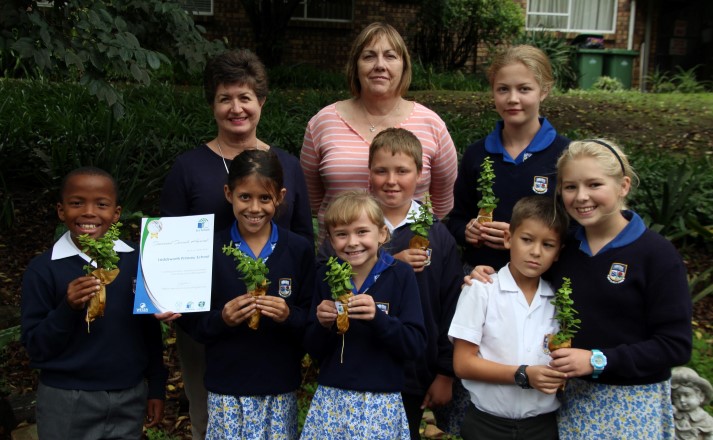 Eco Club with Award 002