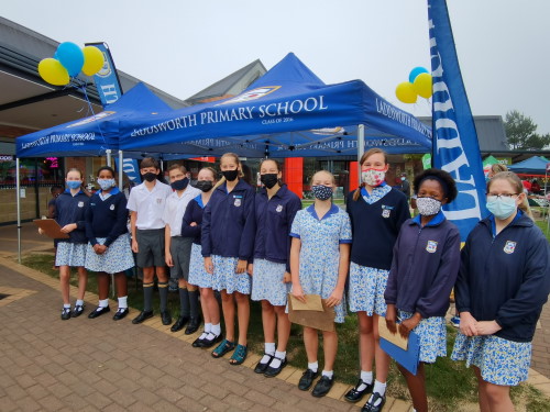 Grade 7s at Bake Off