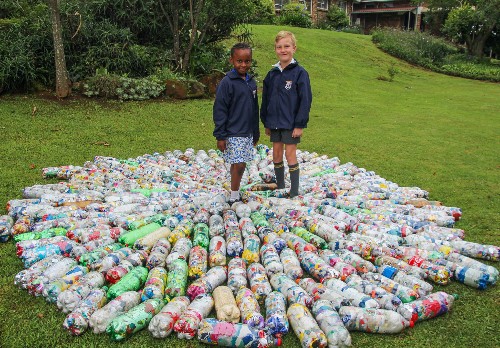 laddsworth makes eco bricks for singakwenza