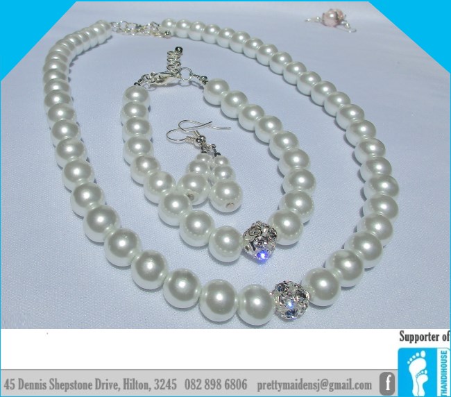 pmj white pearls crystal ball 650x572 improved