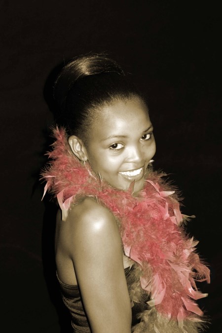 thanda miss earth